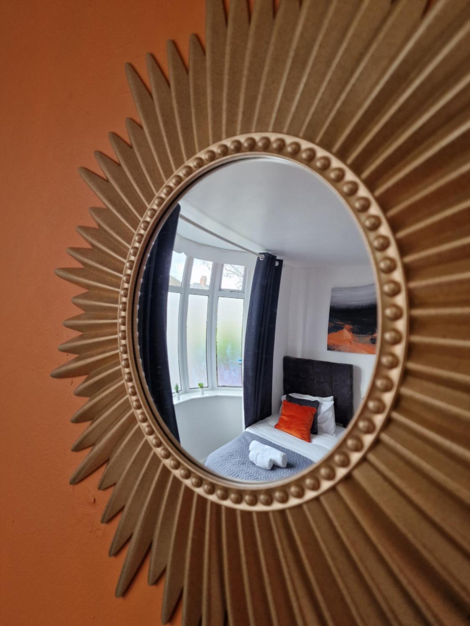 Villa Modern 4-Bed House With Garden & Parking Coventry Exterior foto
